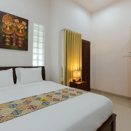 Kubal Bed And Living Hotel Seminyak  Ngoại thất bức ảnh